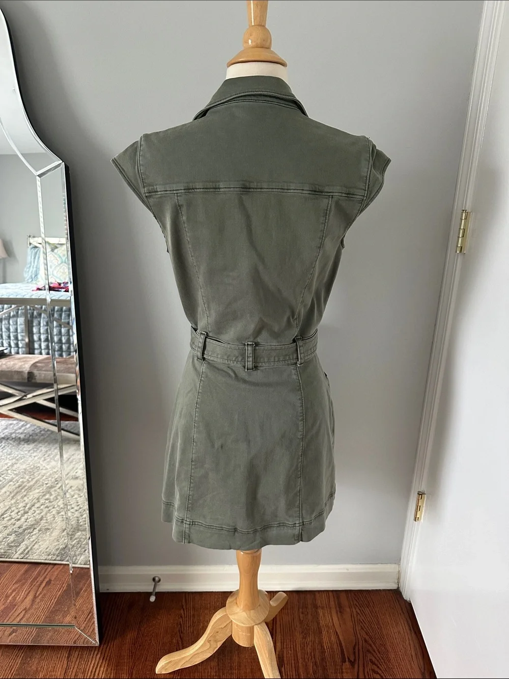 PAIGE Jaxsyn Utility Dress in Olive Green with Tie Waist - Picture 7 of 11